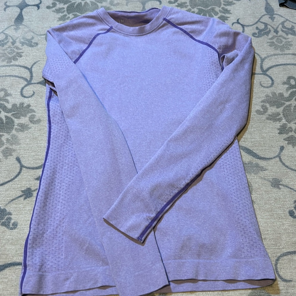 Figs underscrub top in lavender dew